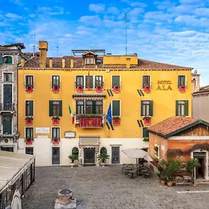 Unahotels Ala Venezia-adults 16 3*, Venecia Italia